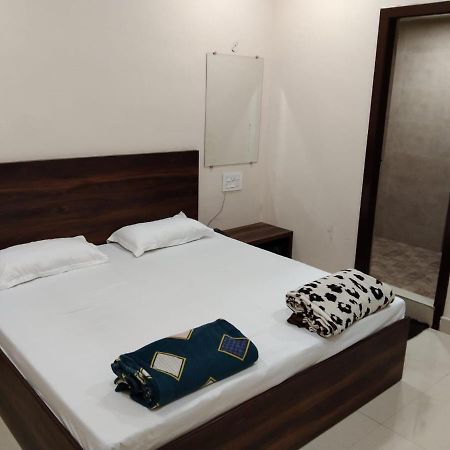 Hotel Bindra Paradise 800 Meter From Golden Temple Amritsar Buitenkant foto