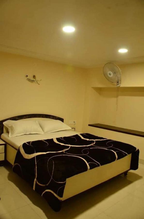 Hotel Bindra Paradise 800 Meter From Golden Temple Amritsar Buitenkant foto